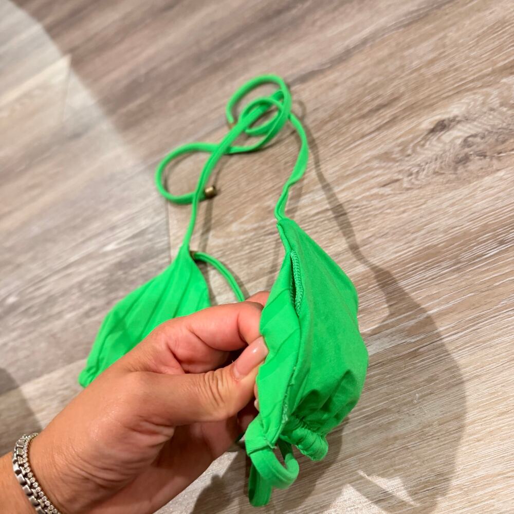 Vitamin A Green Ribbed Gia Triangle Bikini top Size Small - Picture 3 of 4